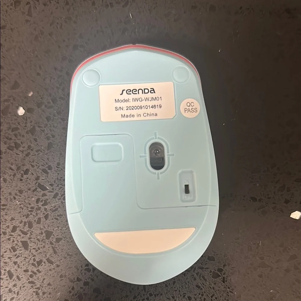 New in Box Seenda Blue and Pink Wireless Mouse